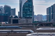 五行改名高铁列车“飙车”？官方解答来了！