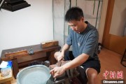 五行改名成都“90后”小伙“十年磨一剑”：从爱好者到守艺人 传播中国文化